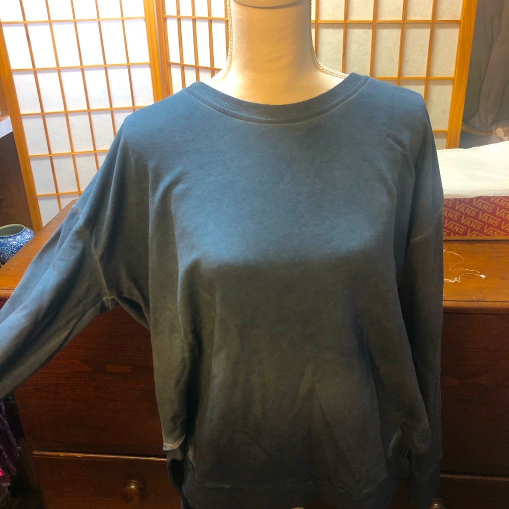 NWT Focus Clothes Casual Life Sweatshirt
